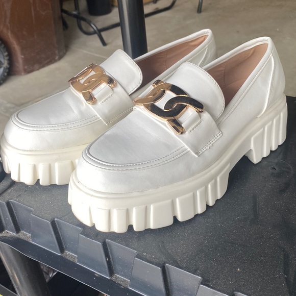 Shoes - Platform White Shoes with Gold Chain accent